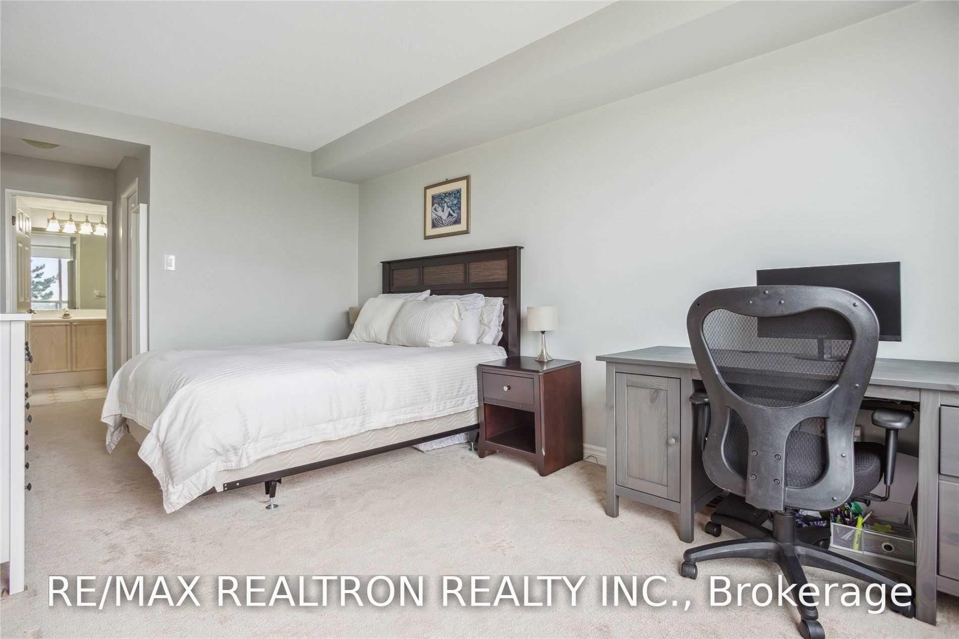 Photo 8 of Unit 410, 101 Subway Crescent, Etobicoke, Islington-City Centre West — HOMEH