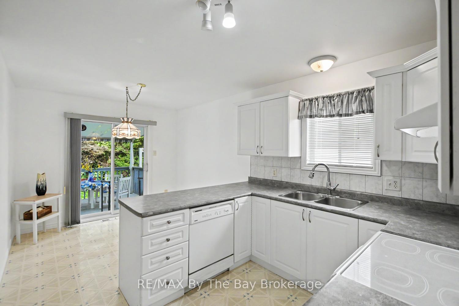 Photo 14 of 144 Smallman Drive, Wasaga Beach — HOMEH