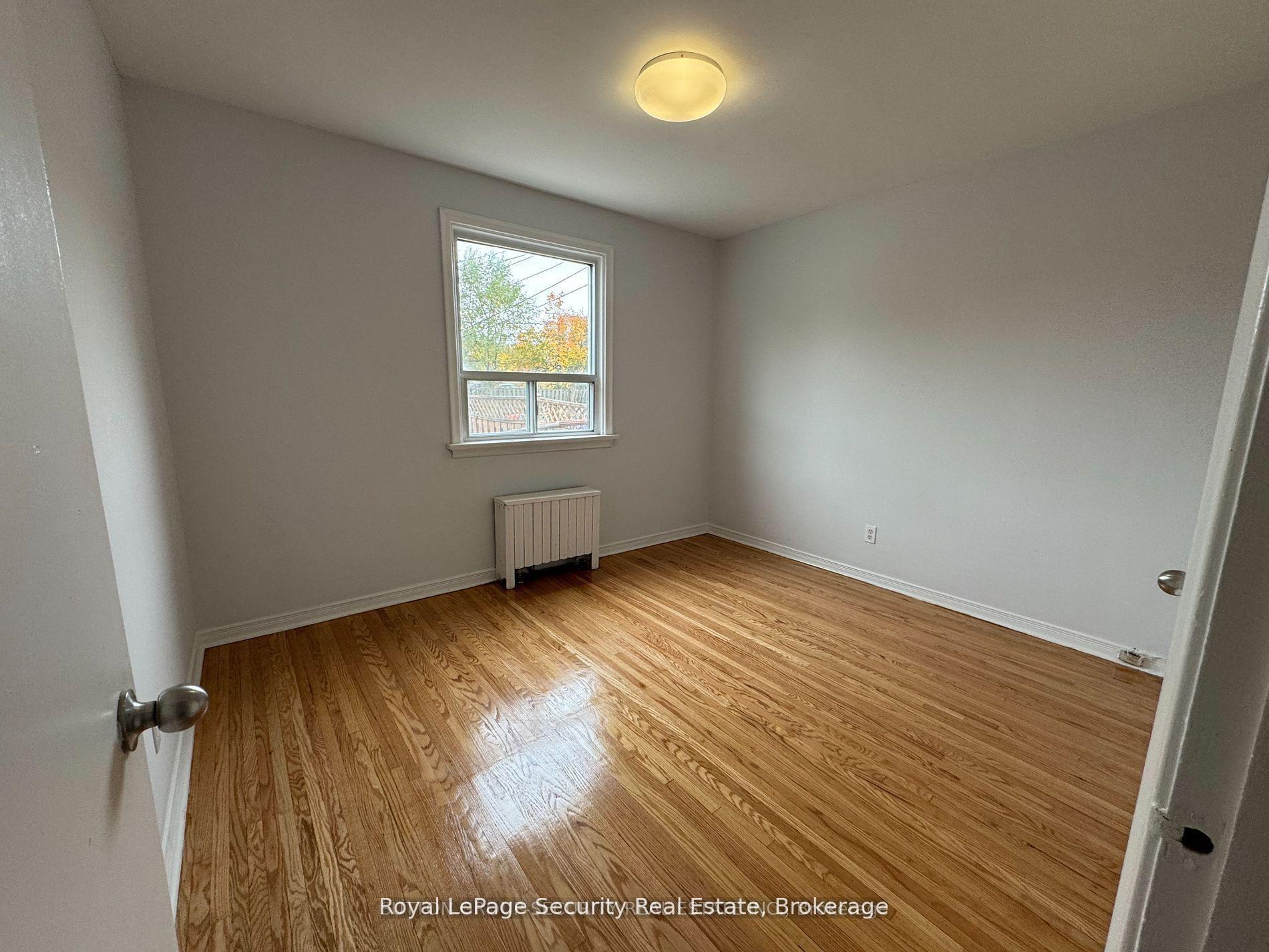 Photo 6 of Unit 1, 56 Leduc Drive, Etobicoke, Rexdale-Kipling — HOMEH