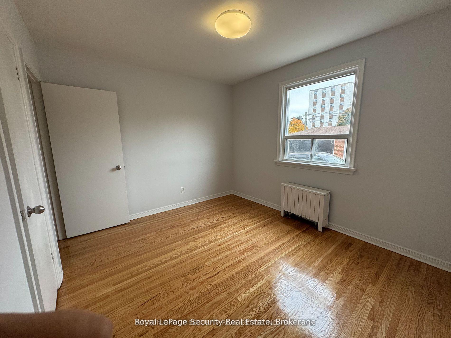 Photo 7 of Unit 1, 56 Leduc Drive, Etobicoke, Rexdale-Kipling — HOMEH