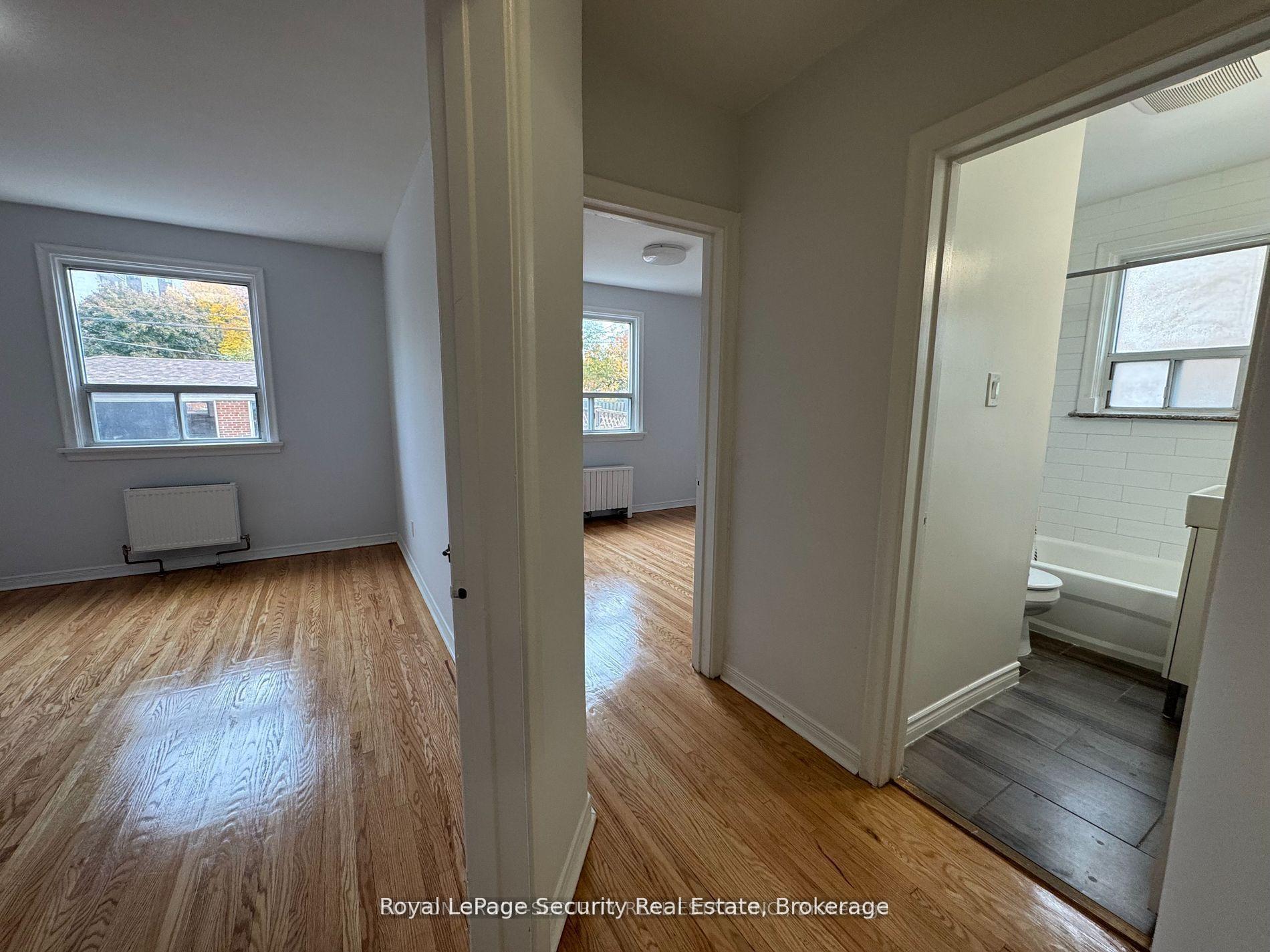 Photo 13 of Unit 1, 56 Leduc Drive, Etobicoke, Rexdale-Kipling — HOMEH