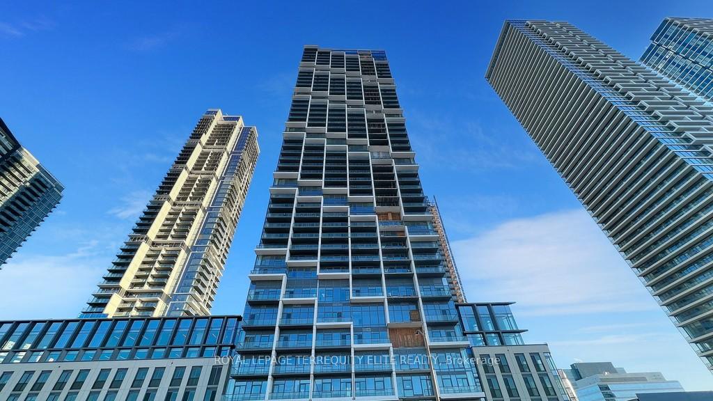 Photo of Unit 1110, 1000 Portage Parkway