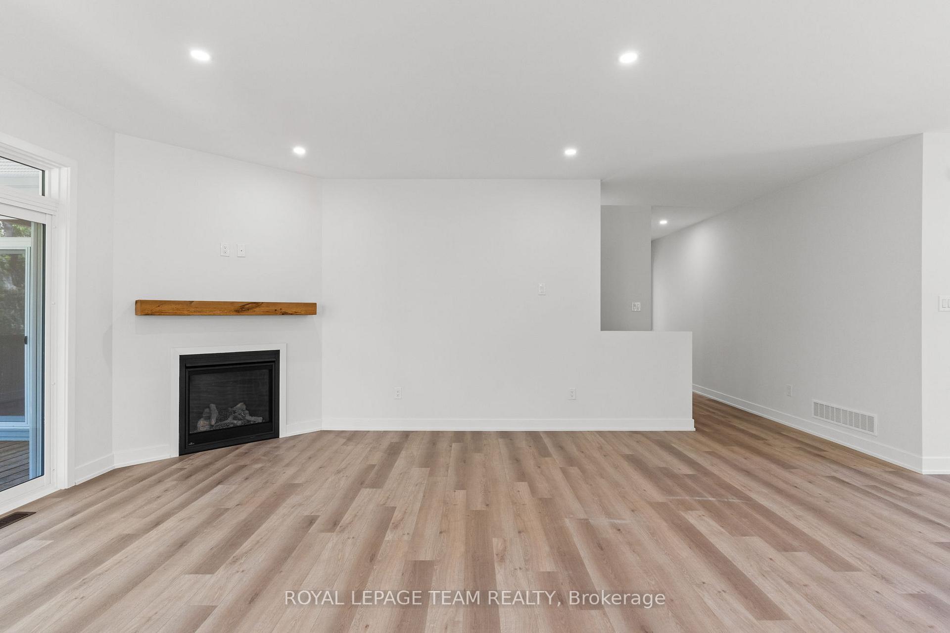 Photo 12 of 101 Alcock Drive, Beckwith, Beckwith Twp — HOMEH