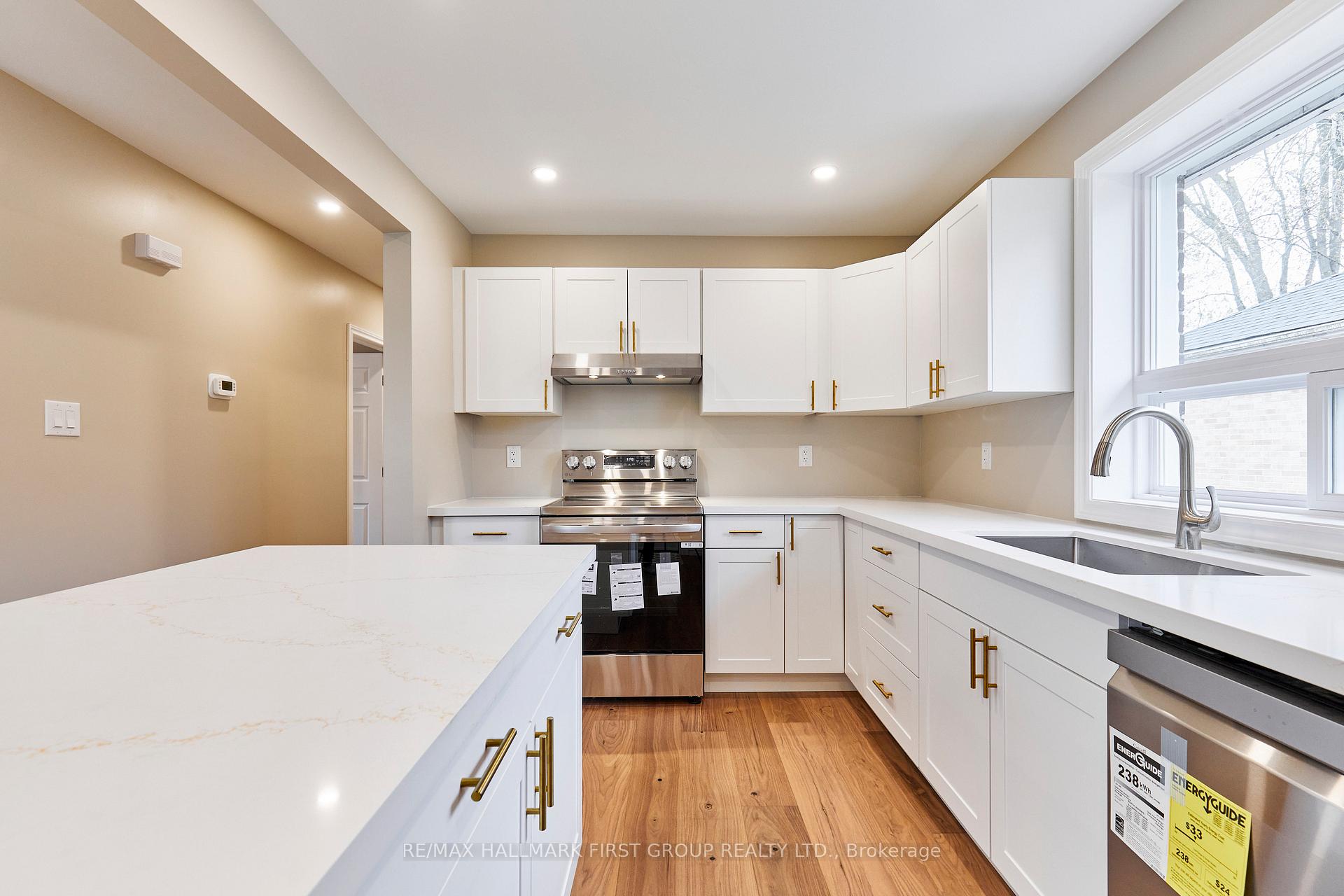 Photo 10 of 295 Baldwin Street, Oshawa, Donevan — HOMEH