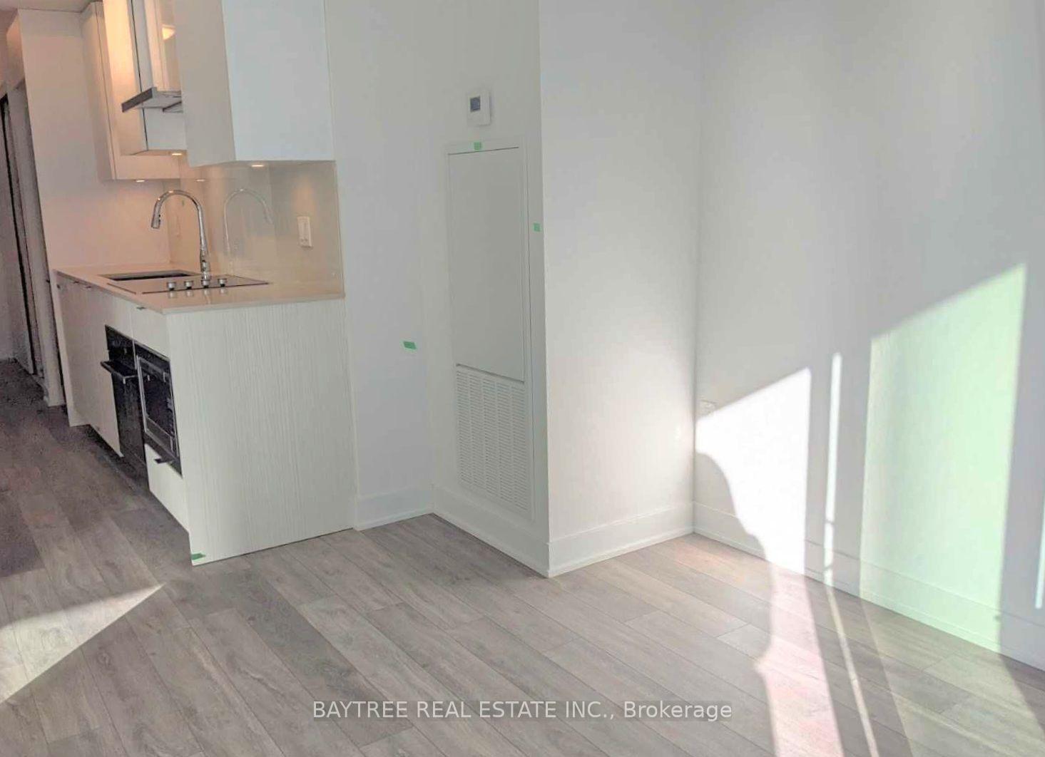 Photo 4 of Unit 3608, 99 Broadway Avenue, Toronto, Mount Pleasant West — HOMEH