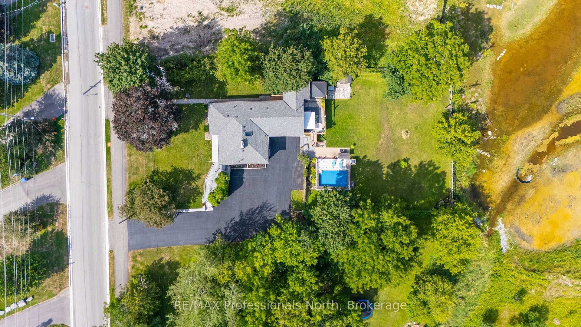 Photo 4 of 63 The Queensway, Georgina, Keswick North — HOMEH