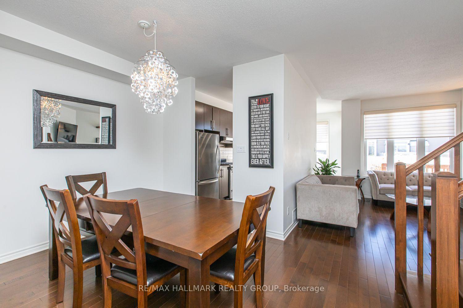 Photo 6 of 534 Rochefort Circle, Ottawa, Avalon West — HOMEH