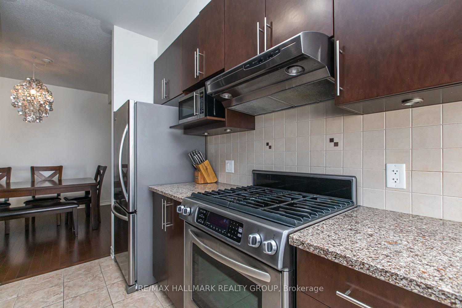 Photo 9 of 534 Rochefort Circle, Ottawa, Avalon West — HOMEH