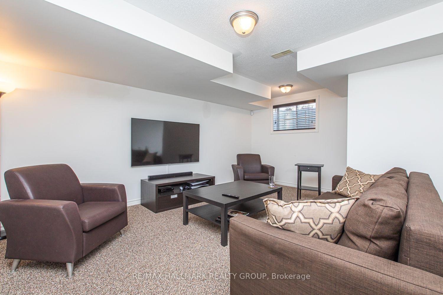Photo 21 of 534 Rochefort Circle, Ottawa, Avalon West — HOMEH