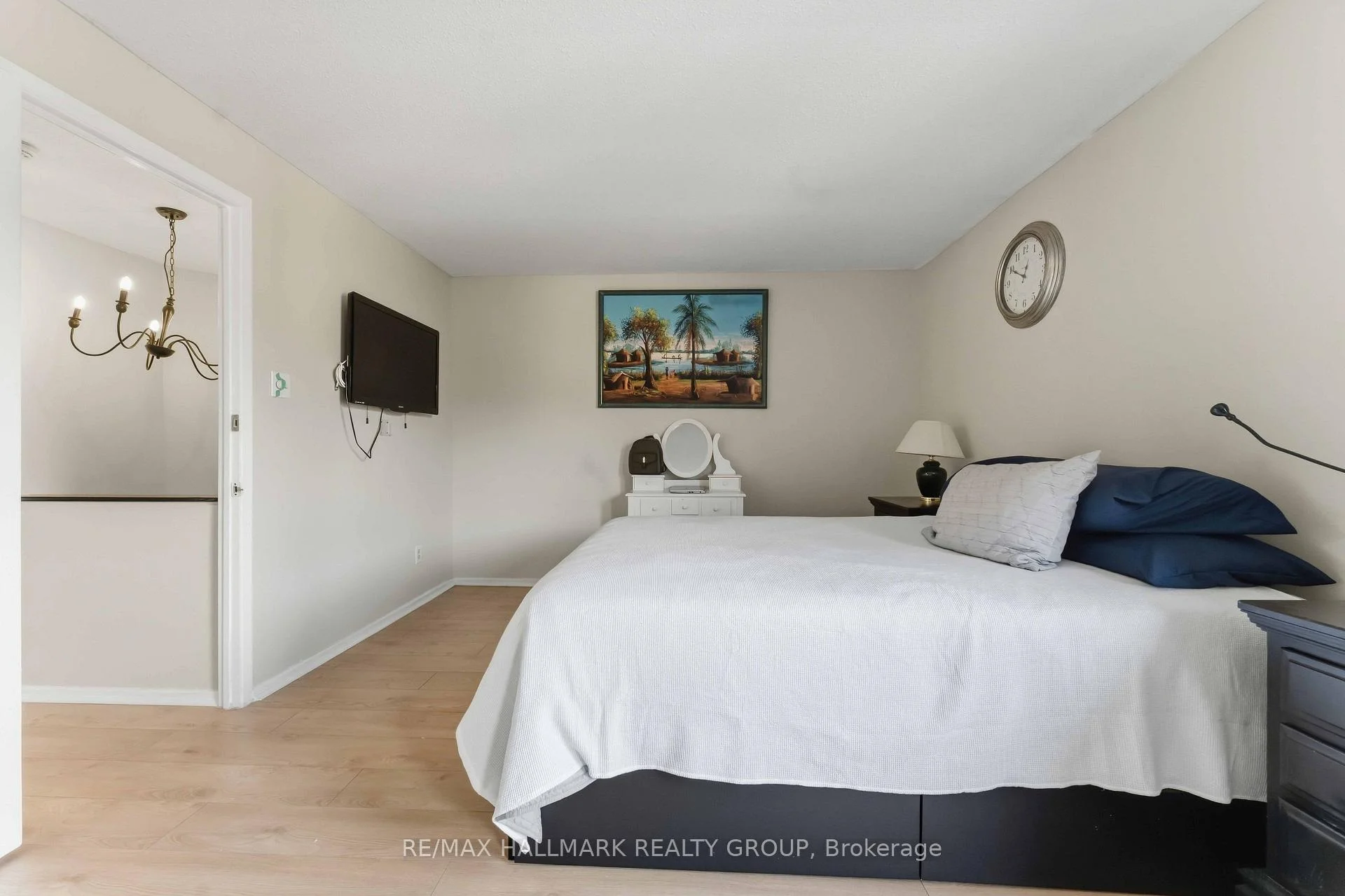 Photo 29 of 7009 Bilberry Drive, Ottawa, Convent Glen North — HOMEH