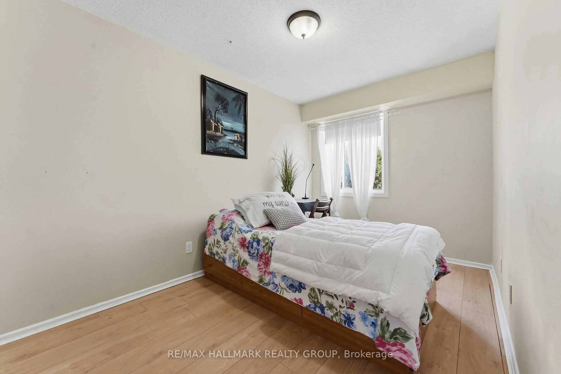 Photo 31 of 7009 Bilberry Drive, Ottawa, Convent Glen North — HOMEH