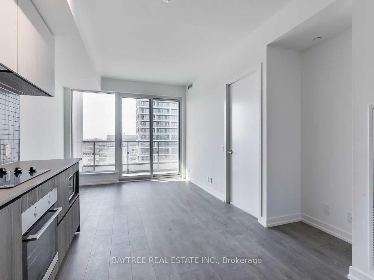 Front of Unit 5006, 5 Buttermill Avenue