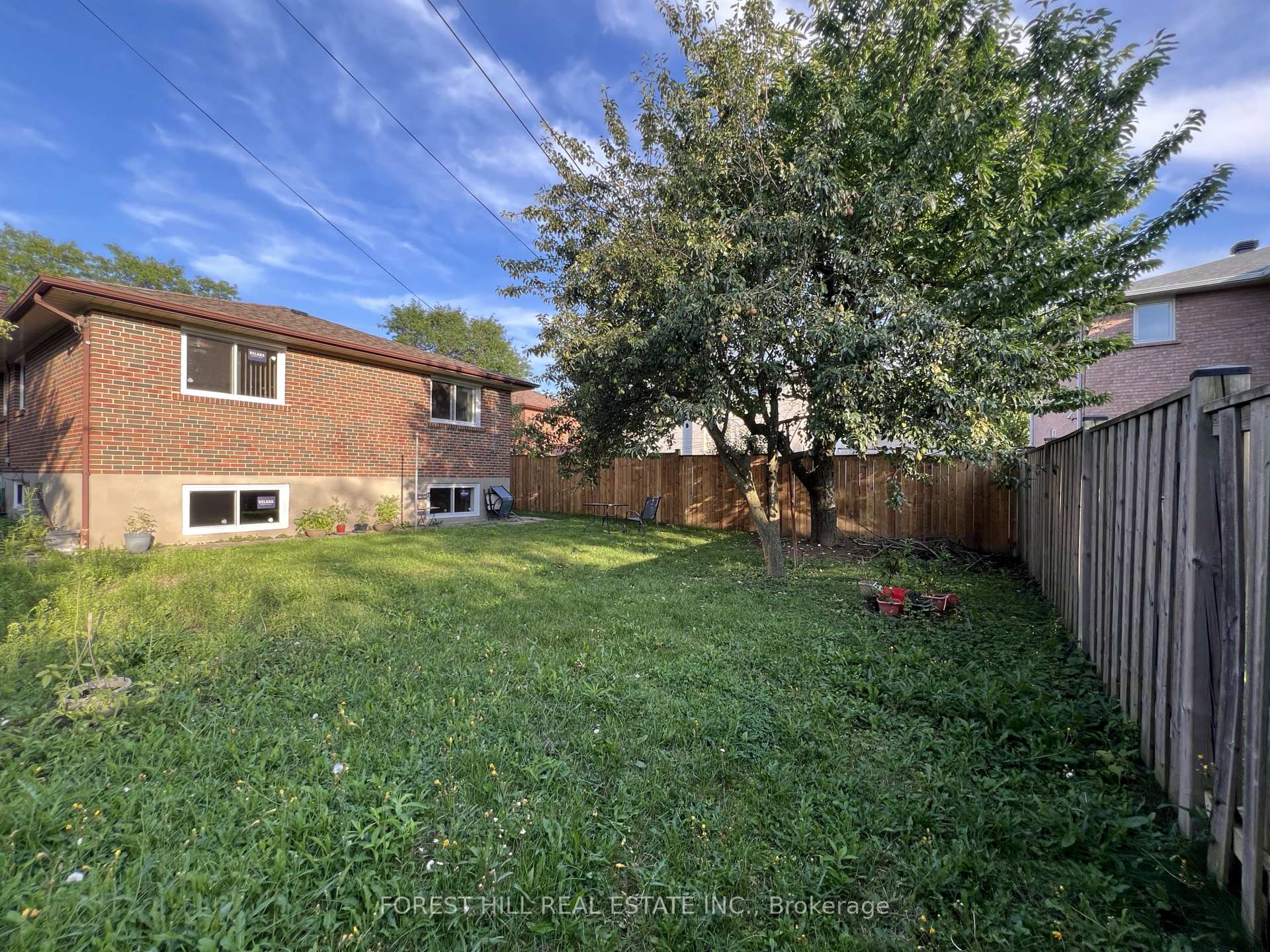 Photo 16 of Unit Main, 444 Longmore Street, North York, Willowdale East — HOMEH