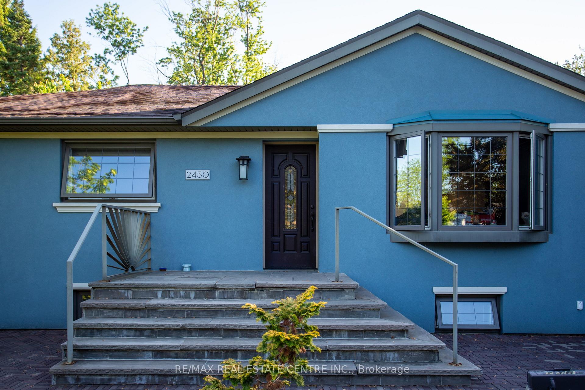 Photo 2 of 2450 Edenhurst Drive, Mississauga, Cooksville — HOMEH