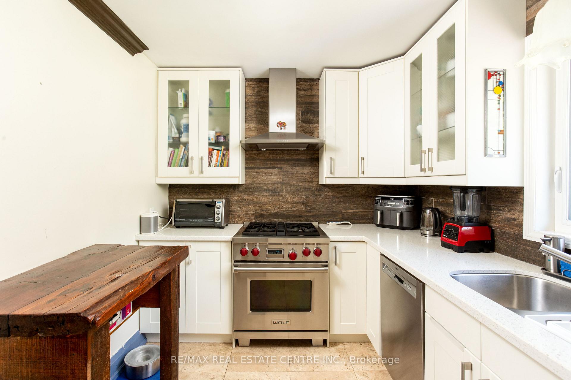 Photo 4 of 2450 Edenhurst Drive, Mississauga, Cooksville — HOMEH