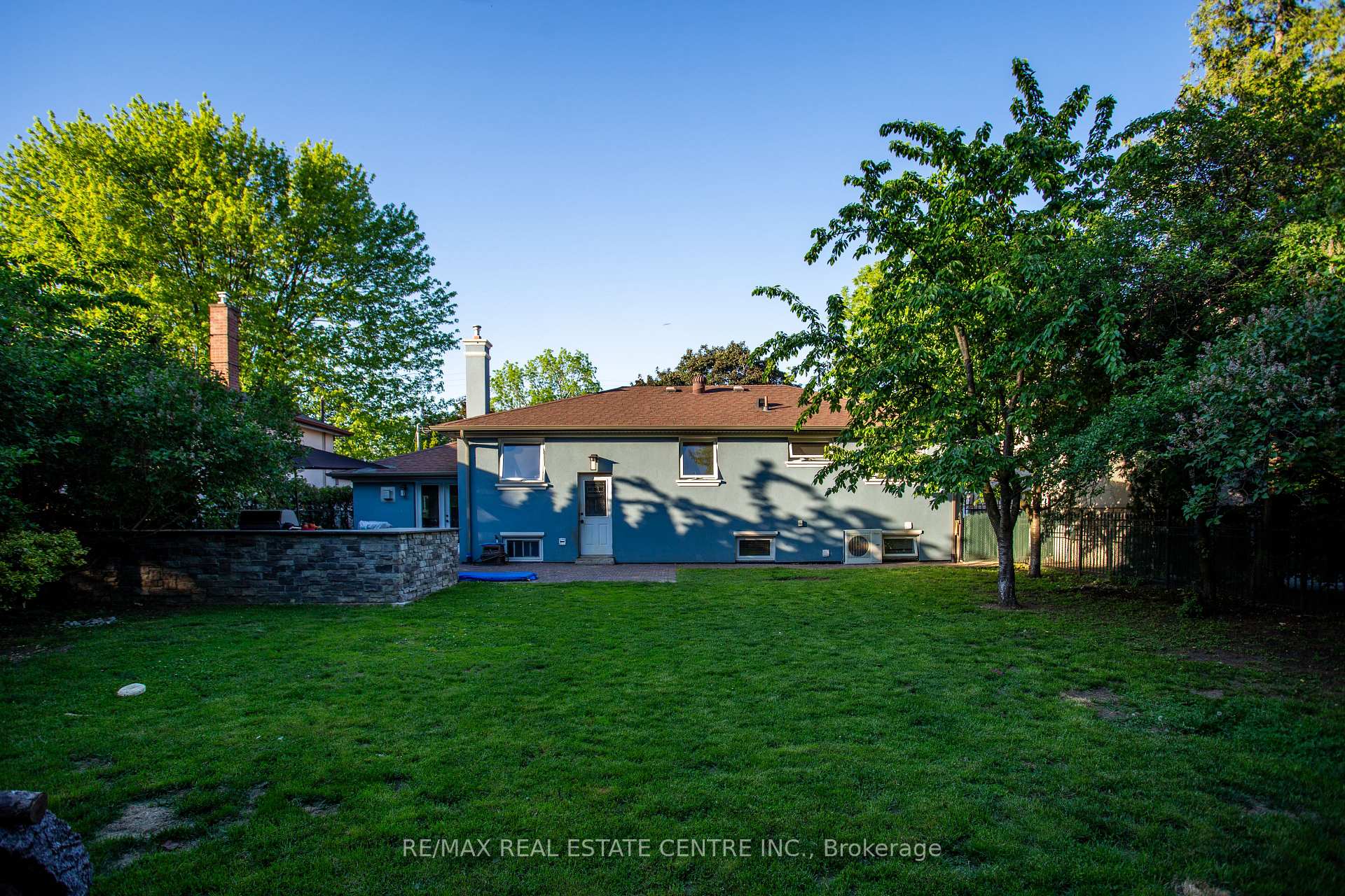 Photo 28 of 2450 Edenhurst Drive, Mississauga, Cooksville — HOMEH
