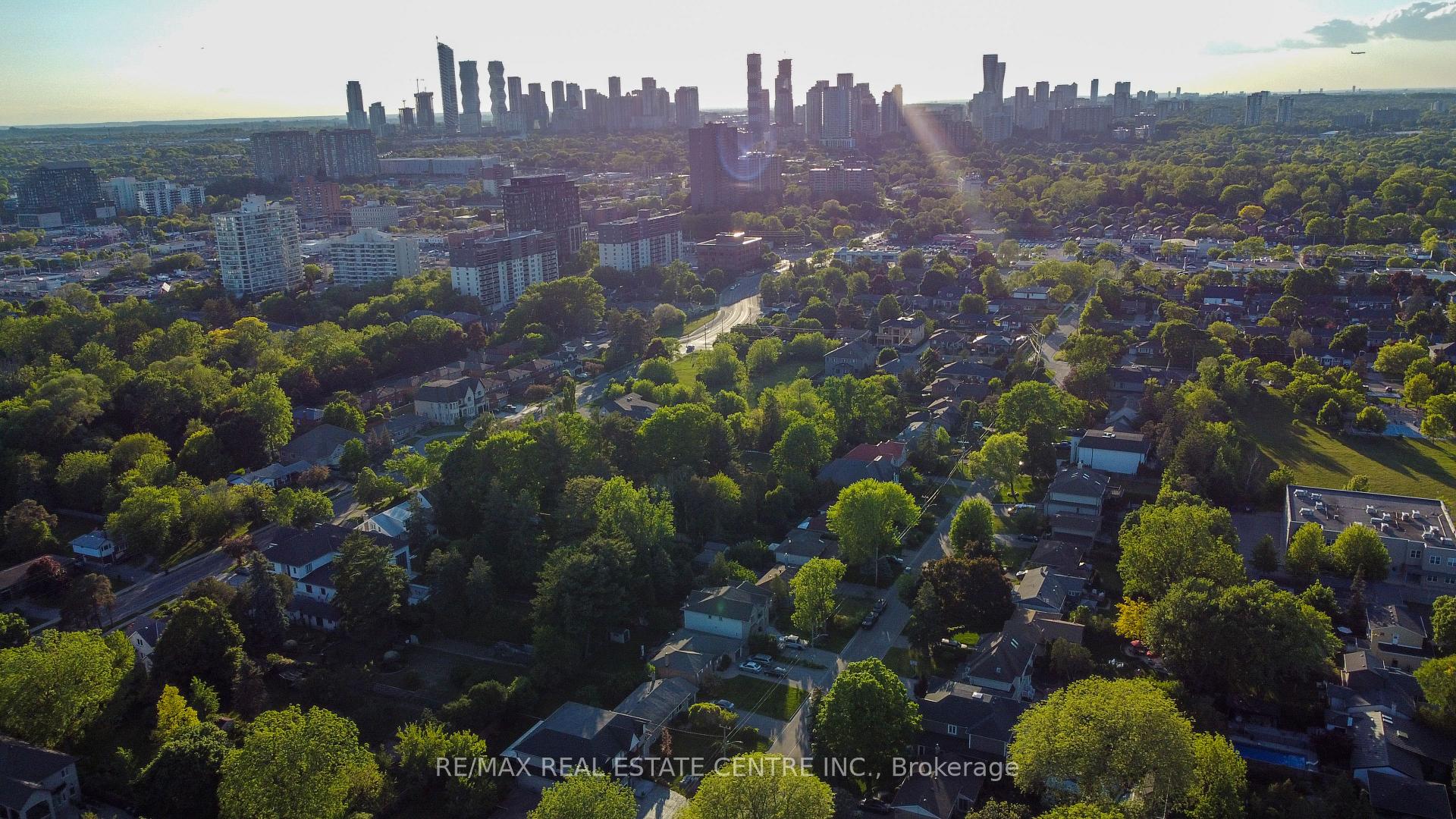 Photo 34 of 2450 Edenhurst Drive, Mississauga, Cooksville — HOMEH