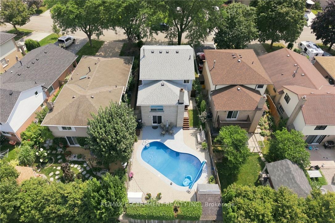 Photo 44 of 30 Twinoaks Crescent, Hamilton, Stoney Creek — HOMEH