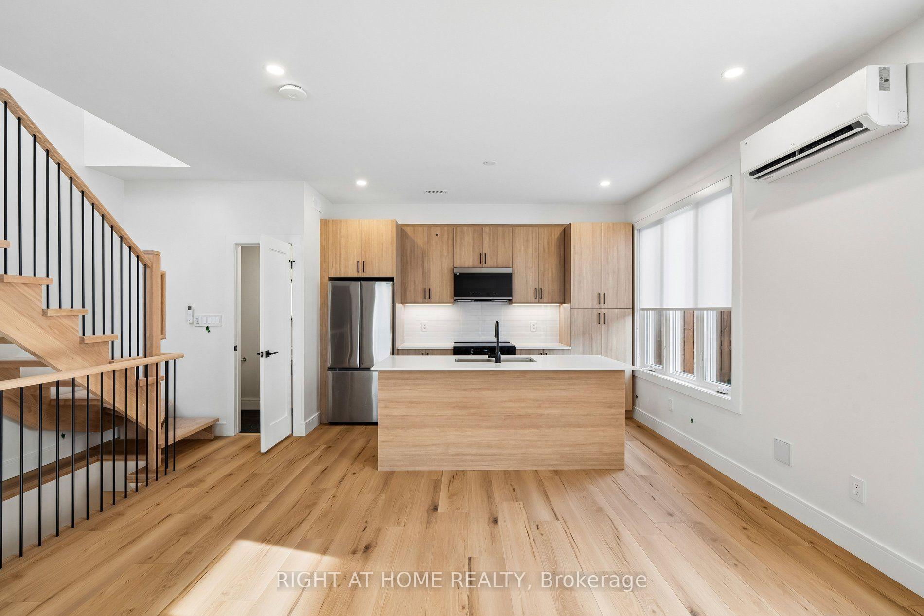 Photo 5 of Unit LS, 55 Camberwell Road, Toronto, Humewood-Cedarvale — HOMEH