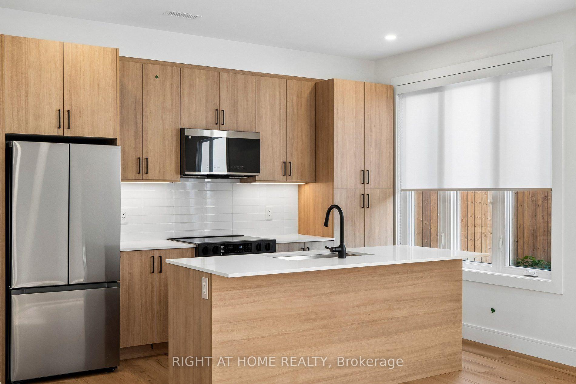 Photo 9 of Unit LS, 55 Camberwell Road, Toronto, Humewood-Cedarvale — HOMEH