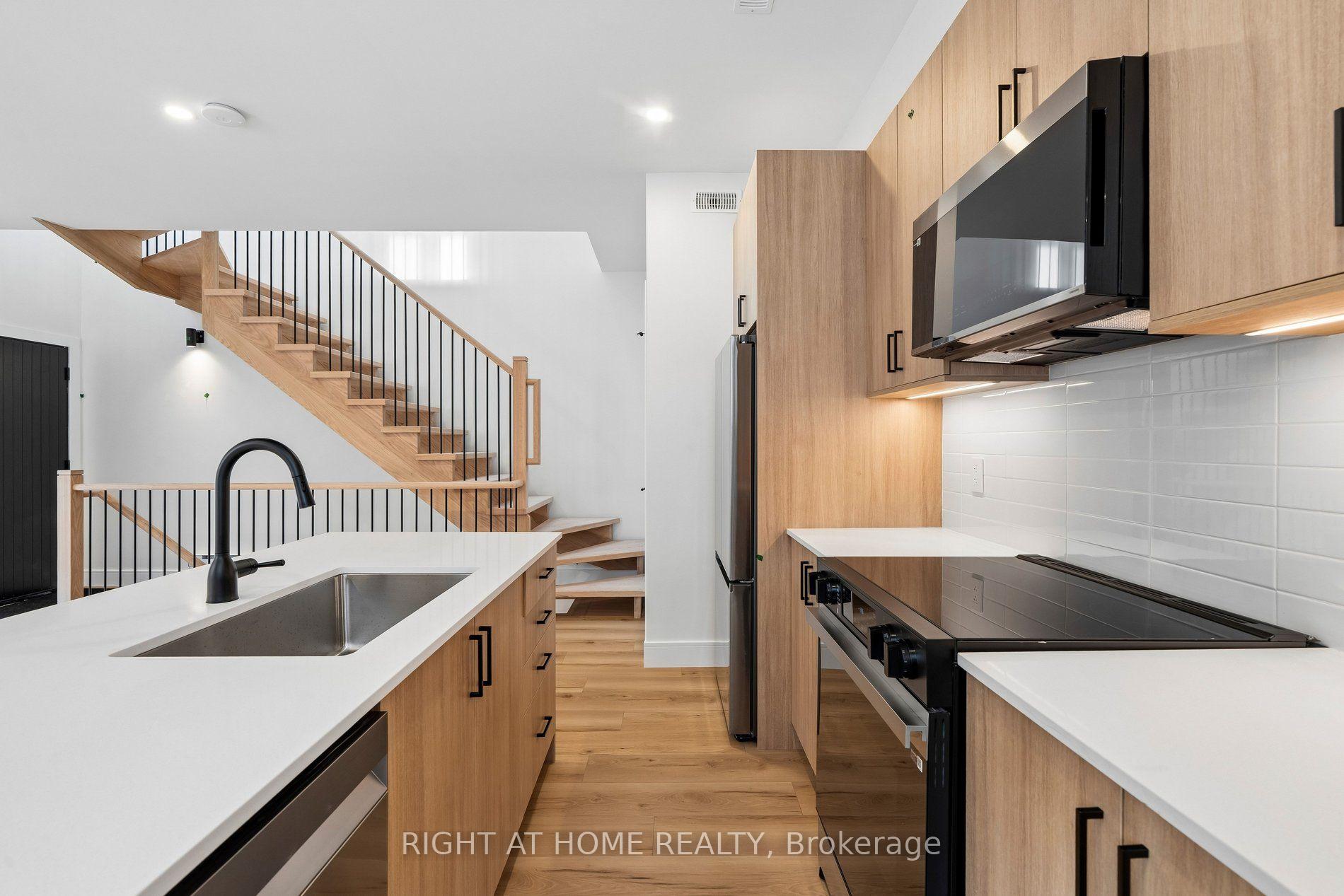 Photo 16 of Unit LS, 55 Camberwell Road, Toronto, Humewood-Cedarvale — HOMEH