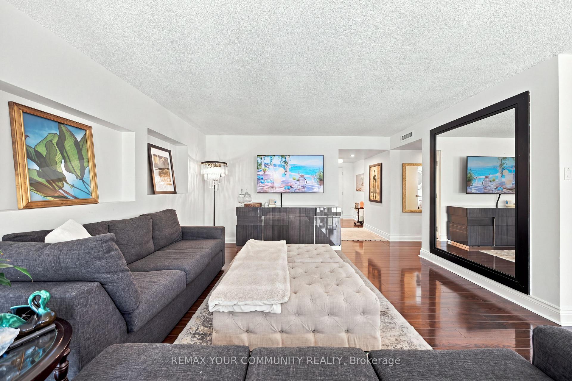 Photo 9 of Unit 705, 251 Queens Quay, Toronto, Waterfront Communities — HOMEH