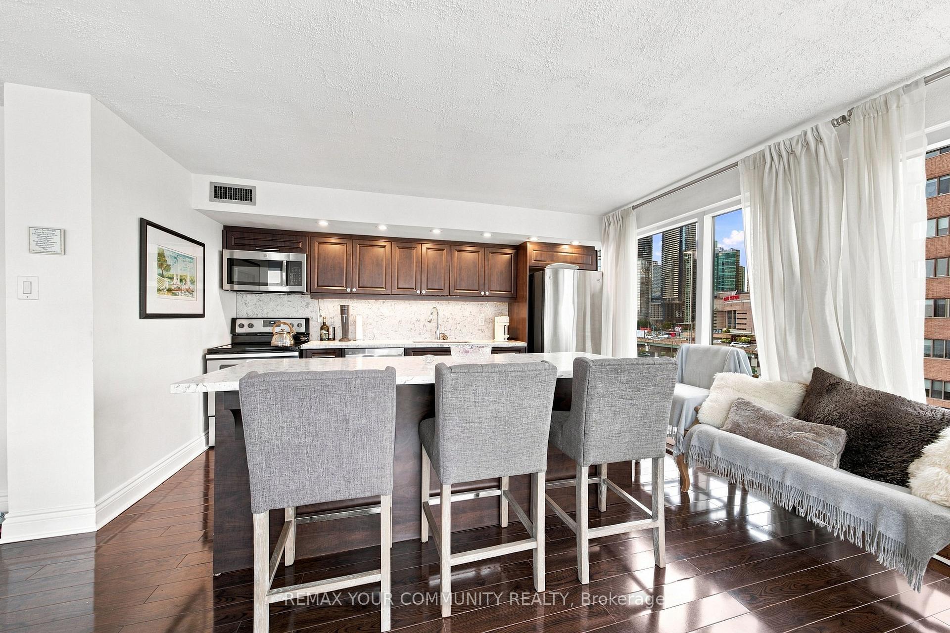 Photo 21 of Unit 705, 251 Queens Quay, Toronto, Waterfront Communities — HOMEH