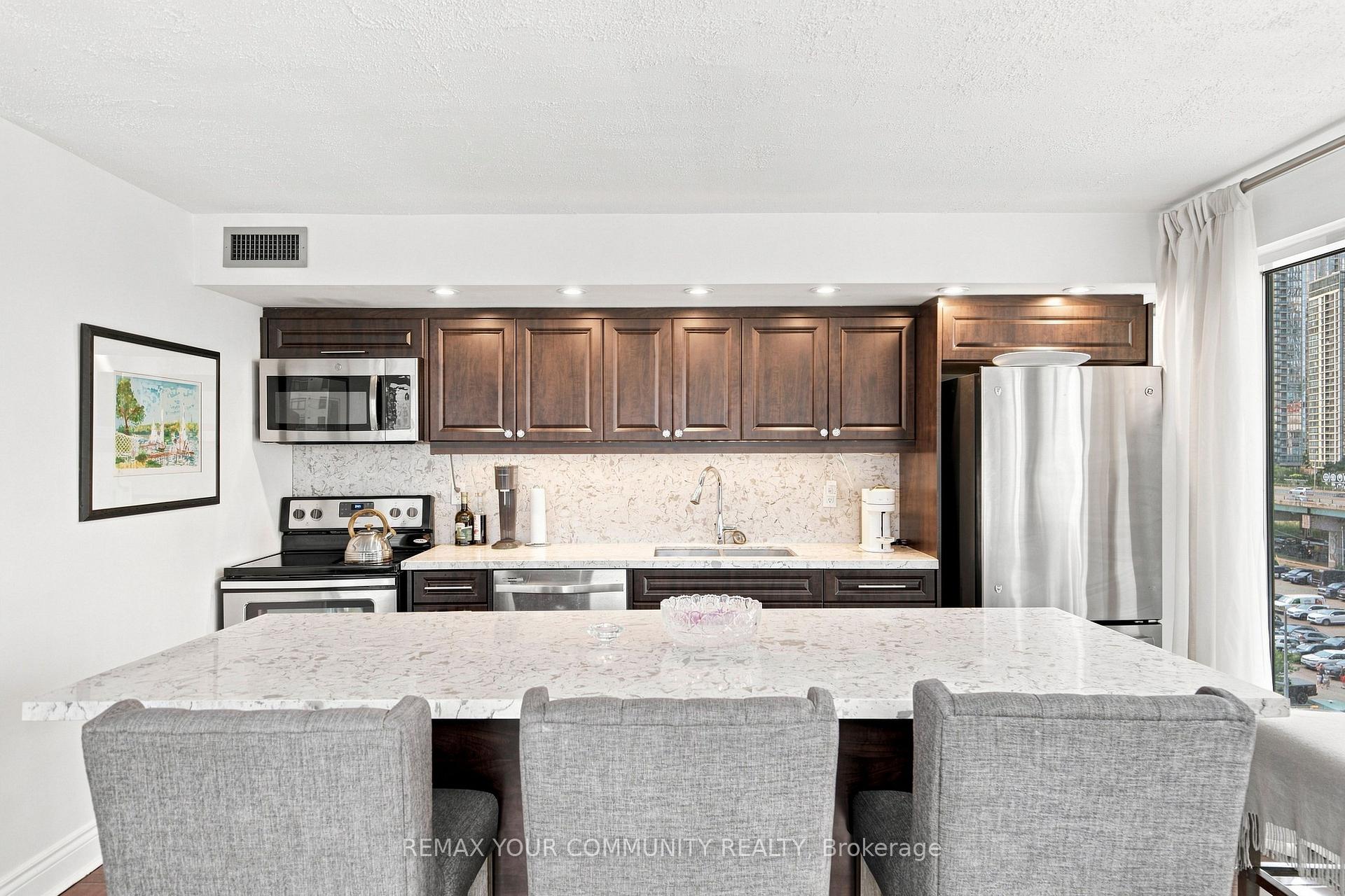 Photo 24 of Unit 705, 251 Queens Quay, Toronto, Waterfront Communities — HOMEH