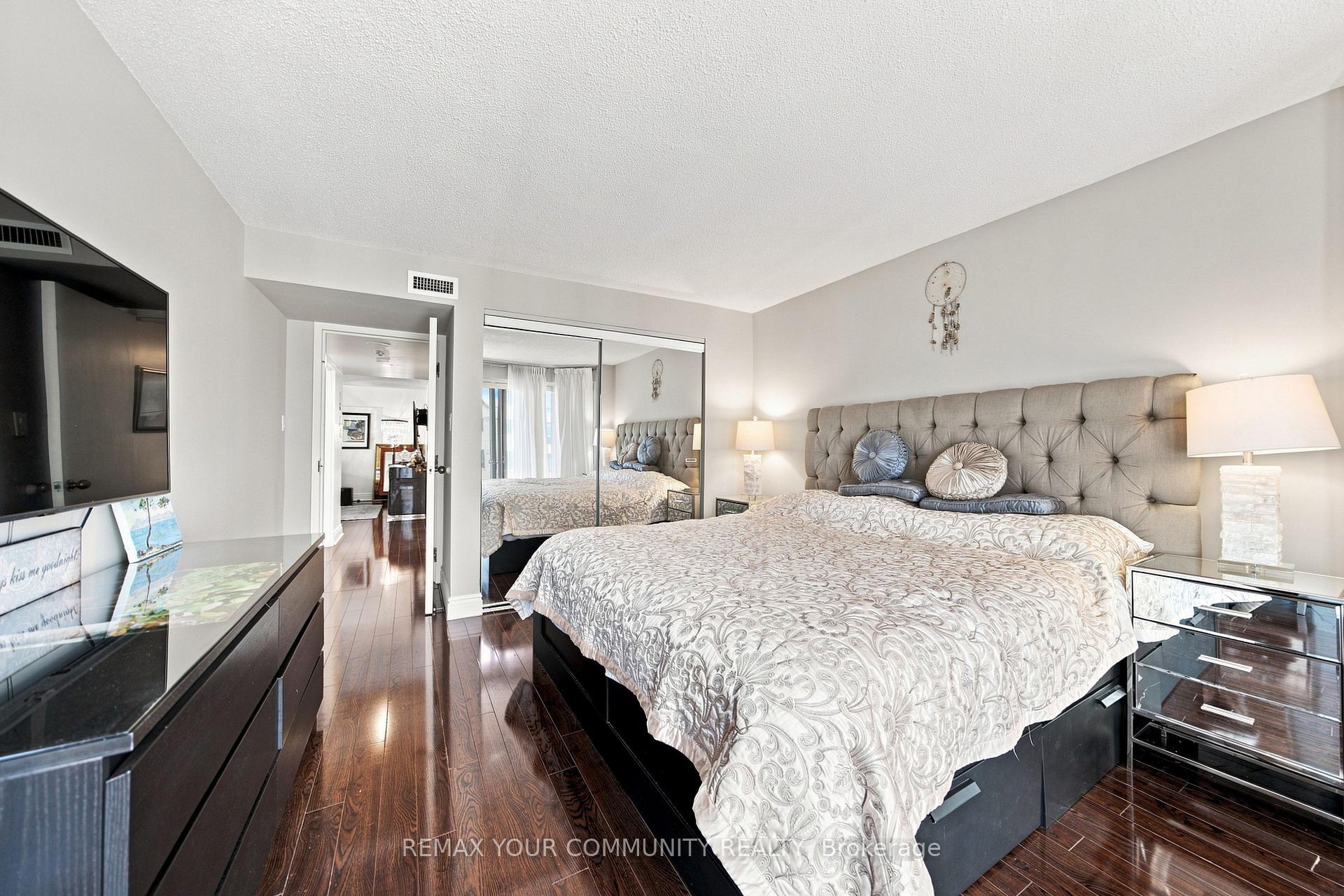 Photo 32 of Unit 705, 251 Queens Quay, Toronto, Waterfront Communities — HOMEH