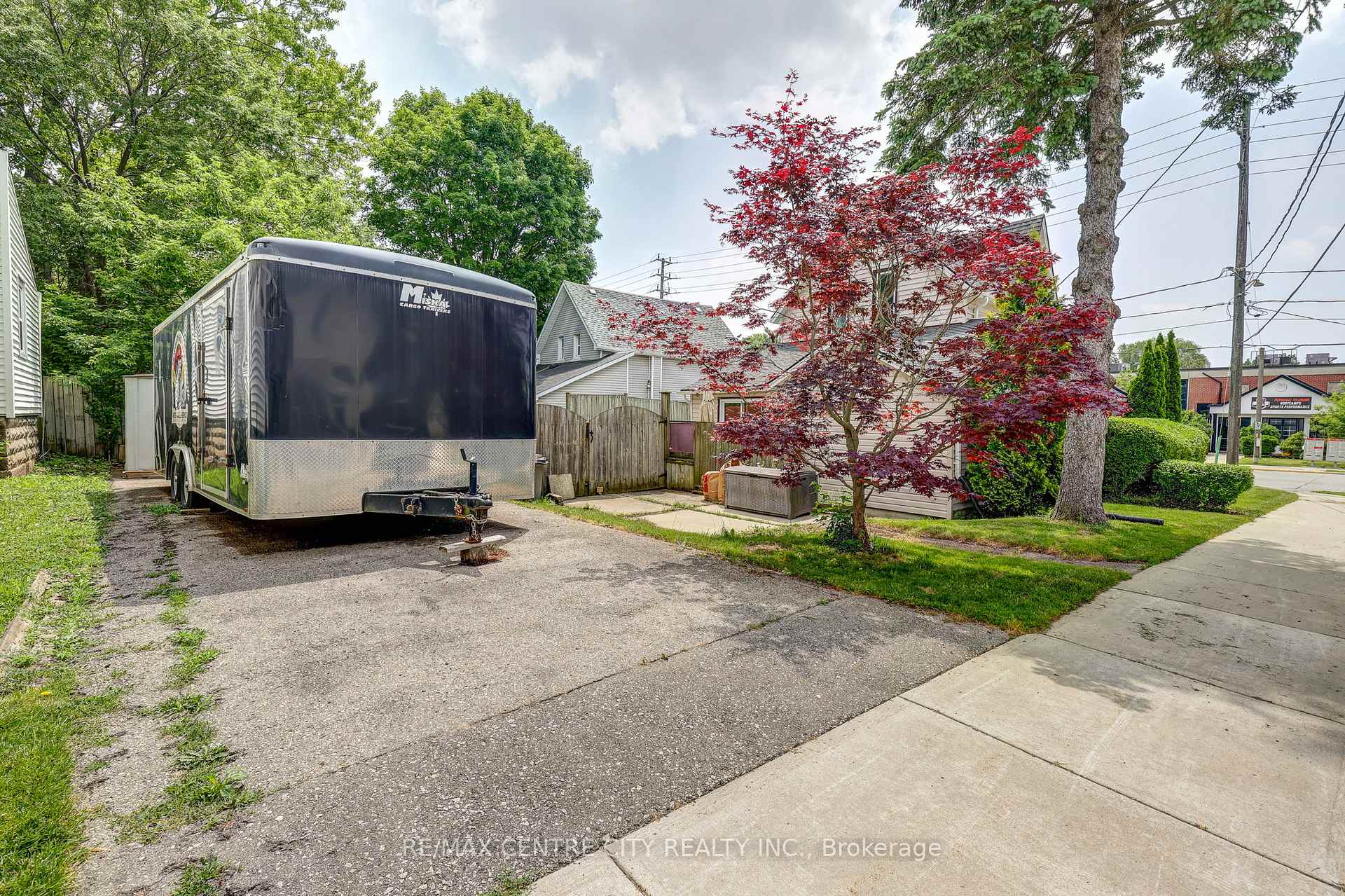 Photo 7 of 169 Wellington Street, St. Thomas — HOMEH