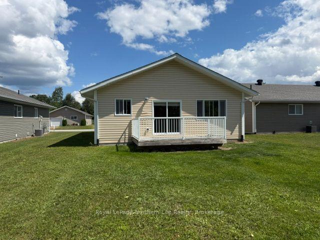 Photo 5 of 425 Demers Street, West Nipissing, Sturgeon Falls — HOMEH