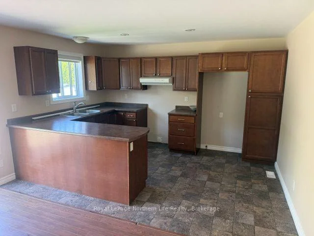 Photo 9 of 425 Demers Street, West Nipissing, Sturgeon Falls — HOMEH