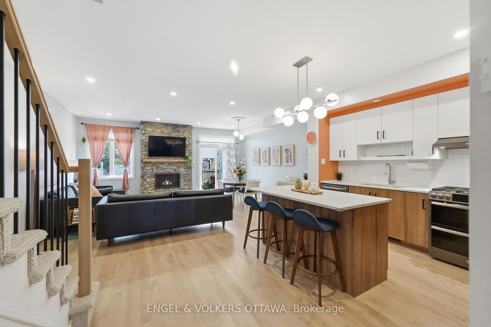 Photo 5 of 282 Munro Street, Carleton Place, Carleton Place — HOMEH