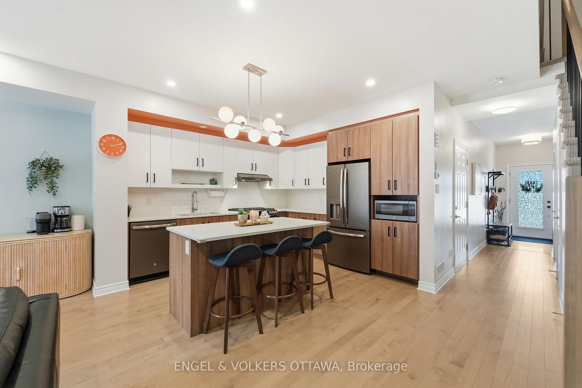 Photo 8 of 282 Munro Street, Carleton Place, Carleton Place — HOMEH