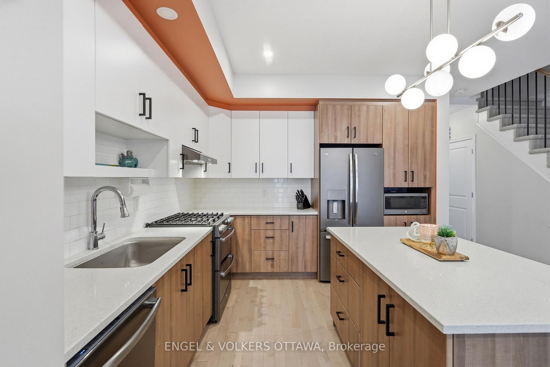 Photo 12 of 282 Munro Street, Carleton Place, Carleton Place — HOMEH