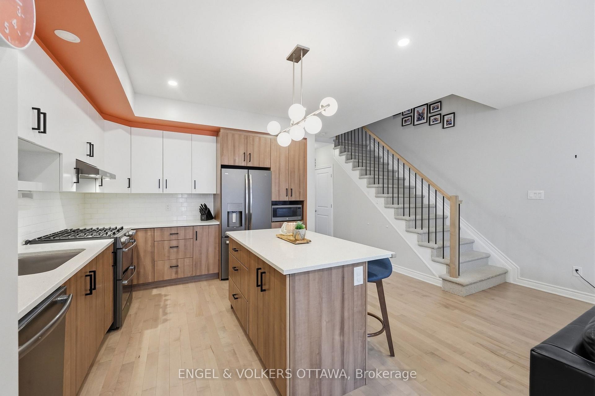 Photo 13 of 282 Munro Street, Carleton Place, Carleton Place — HOMEH