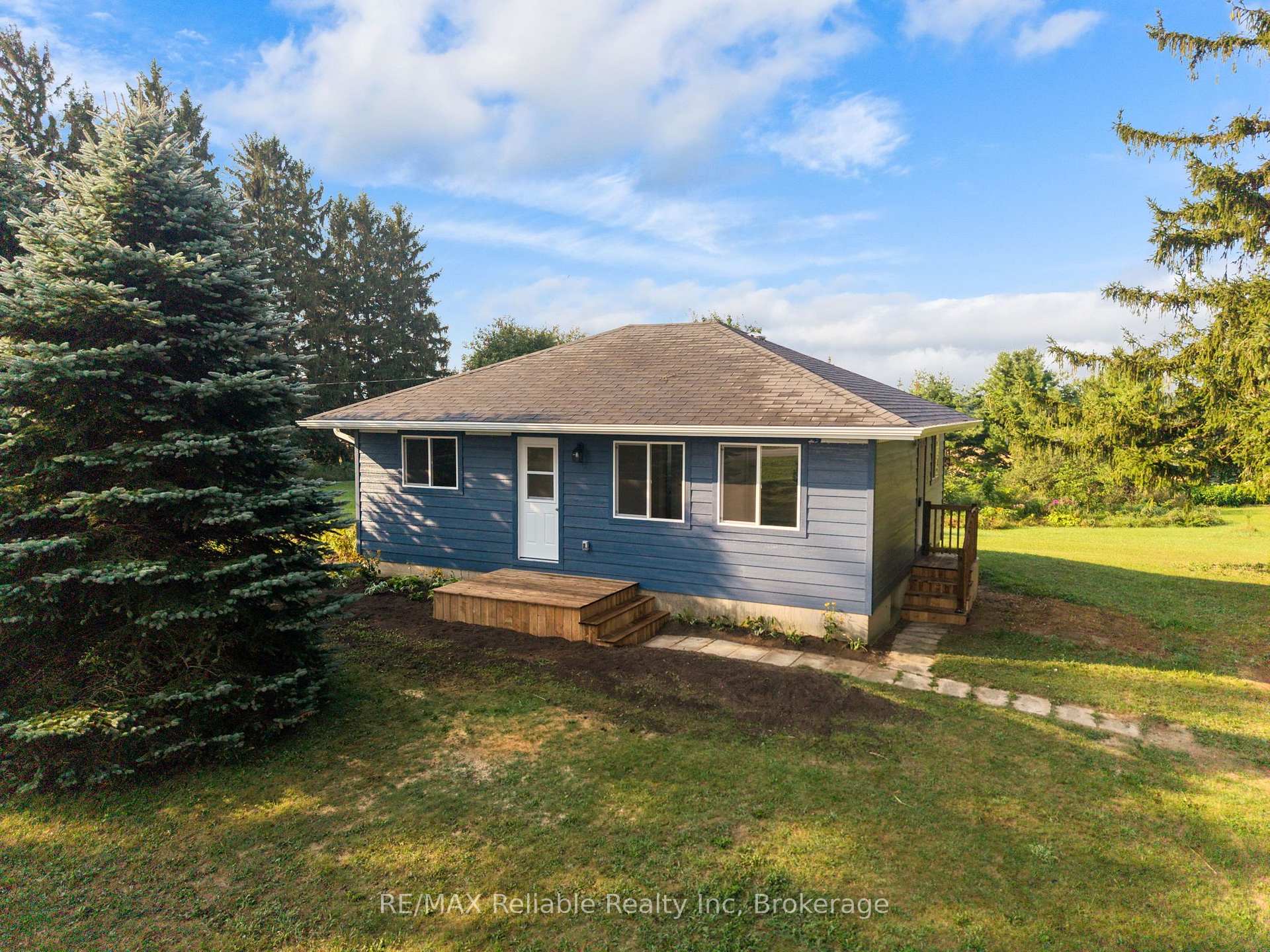 Photo 1 of 41323 Front Road, Huron East, Seaforth — HOMEH