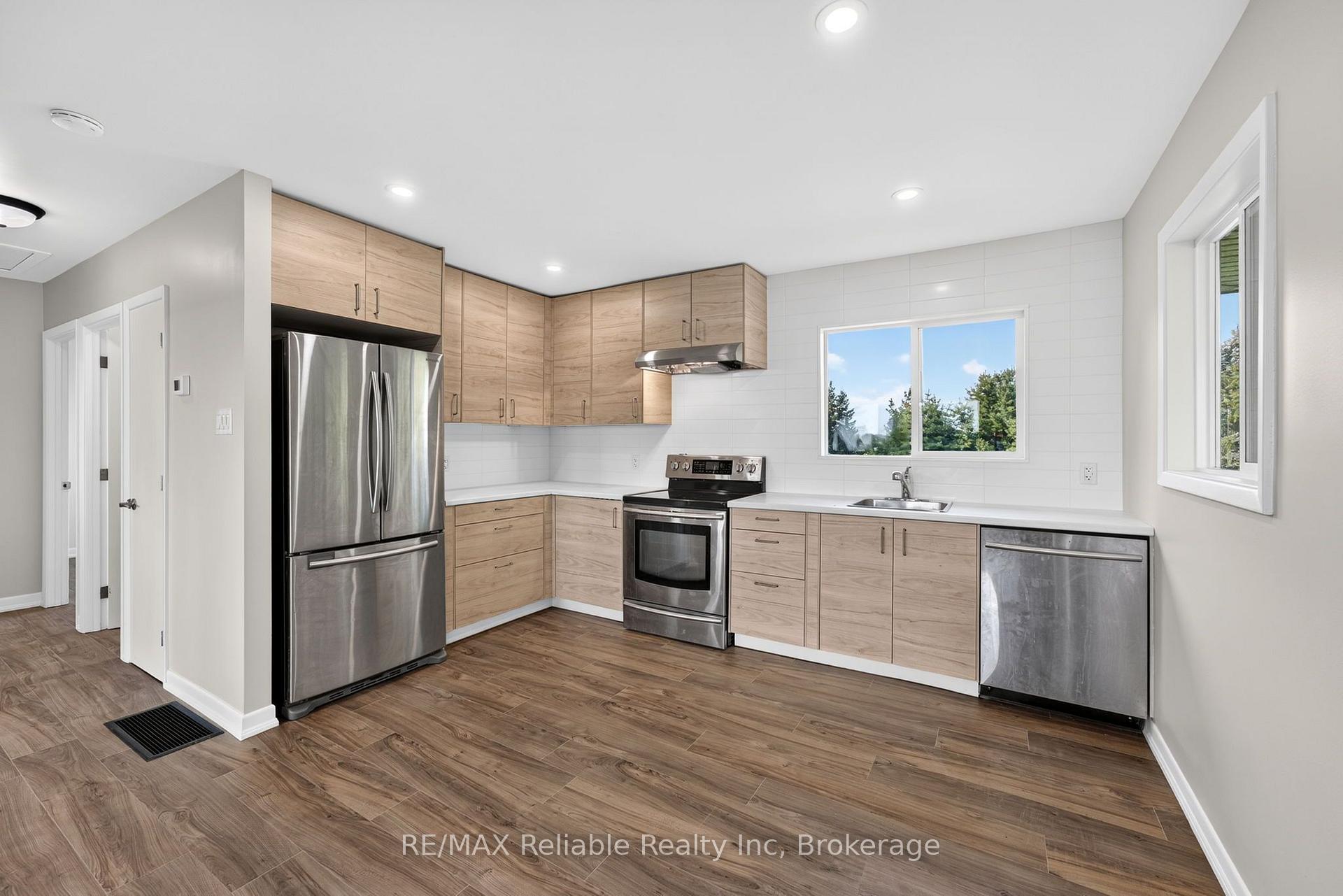 Photo 11 of 41323 Front Road, Huron East, Seaforth — HOMEH