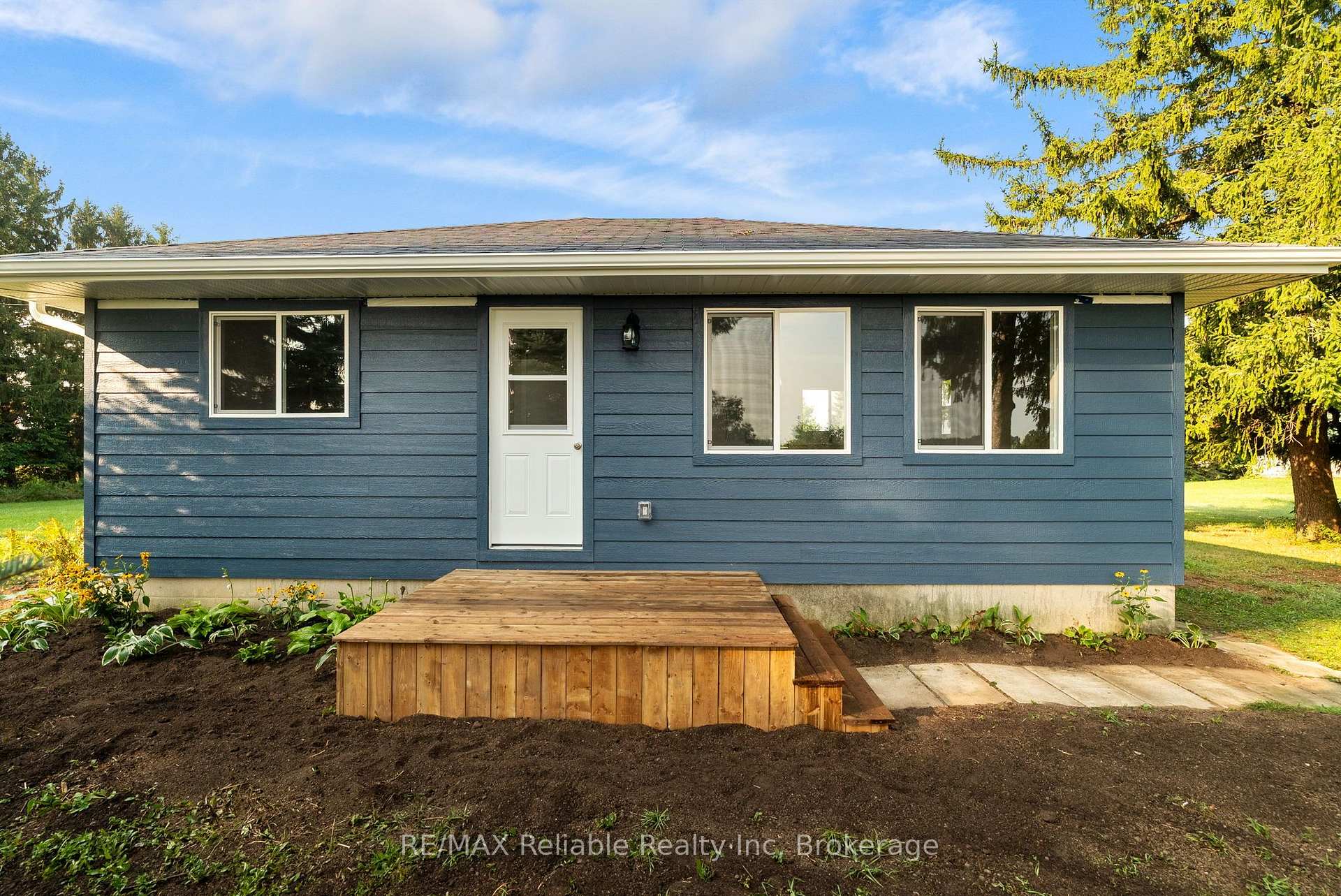 Photo 26 of 41323 Front Road, Huron East, Seaforth — HOMEH