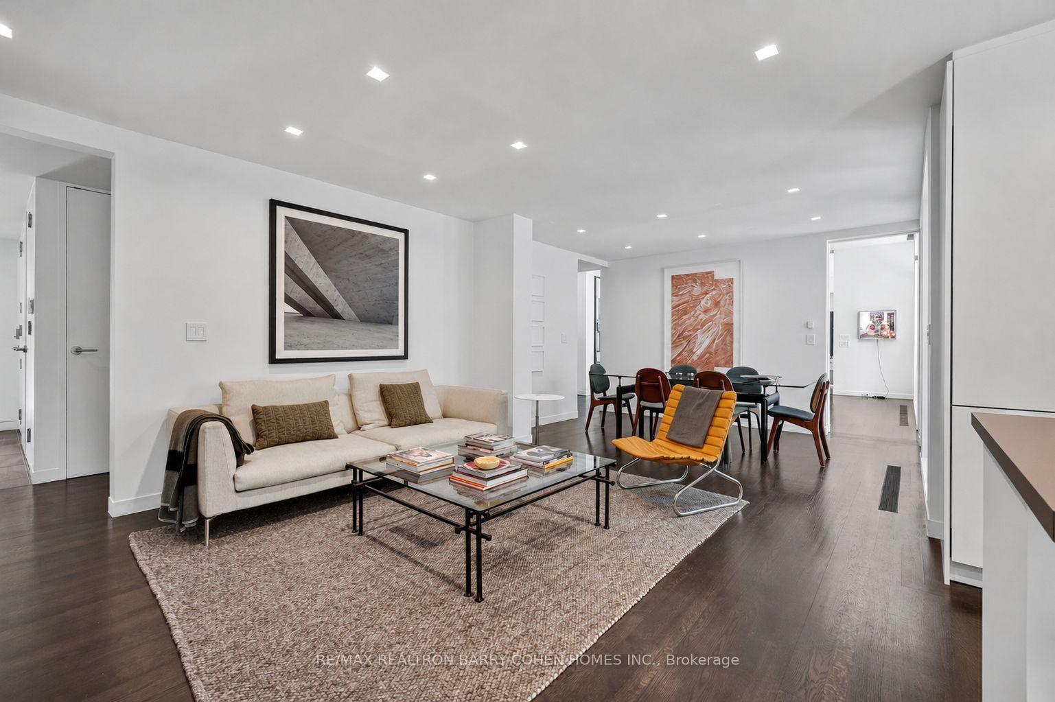 Photo 19 of 12 Tudor Gate, North York, Bridle Path-Sunnybrook-York Mills — HOMEH