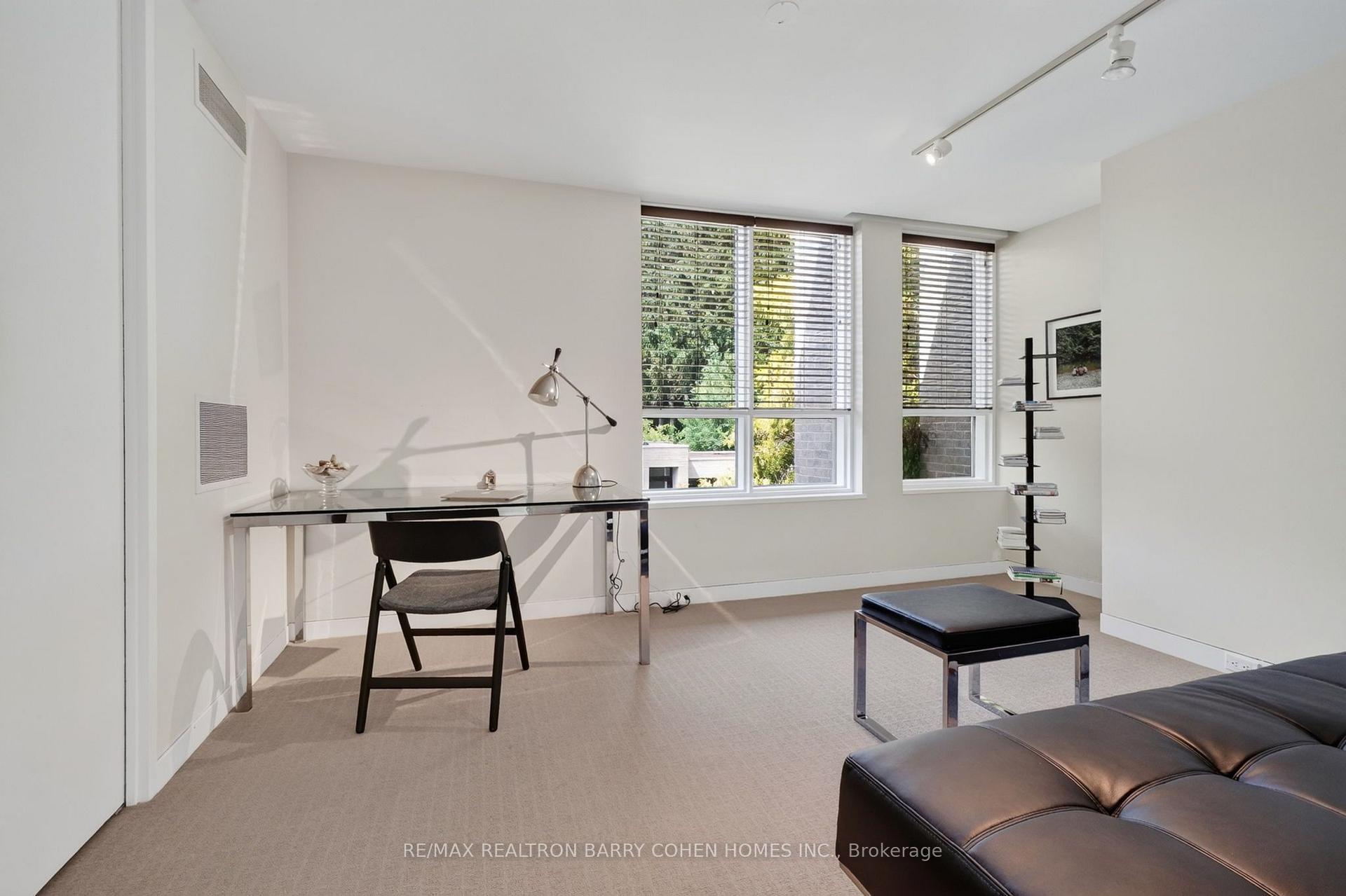 Photo 29 of 12 Tudor Gate, North York, Bridle Path-Sunnybrook-York Mills — HOMEH