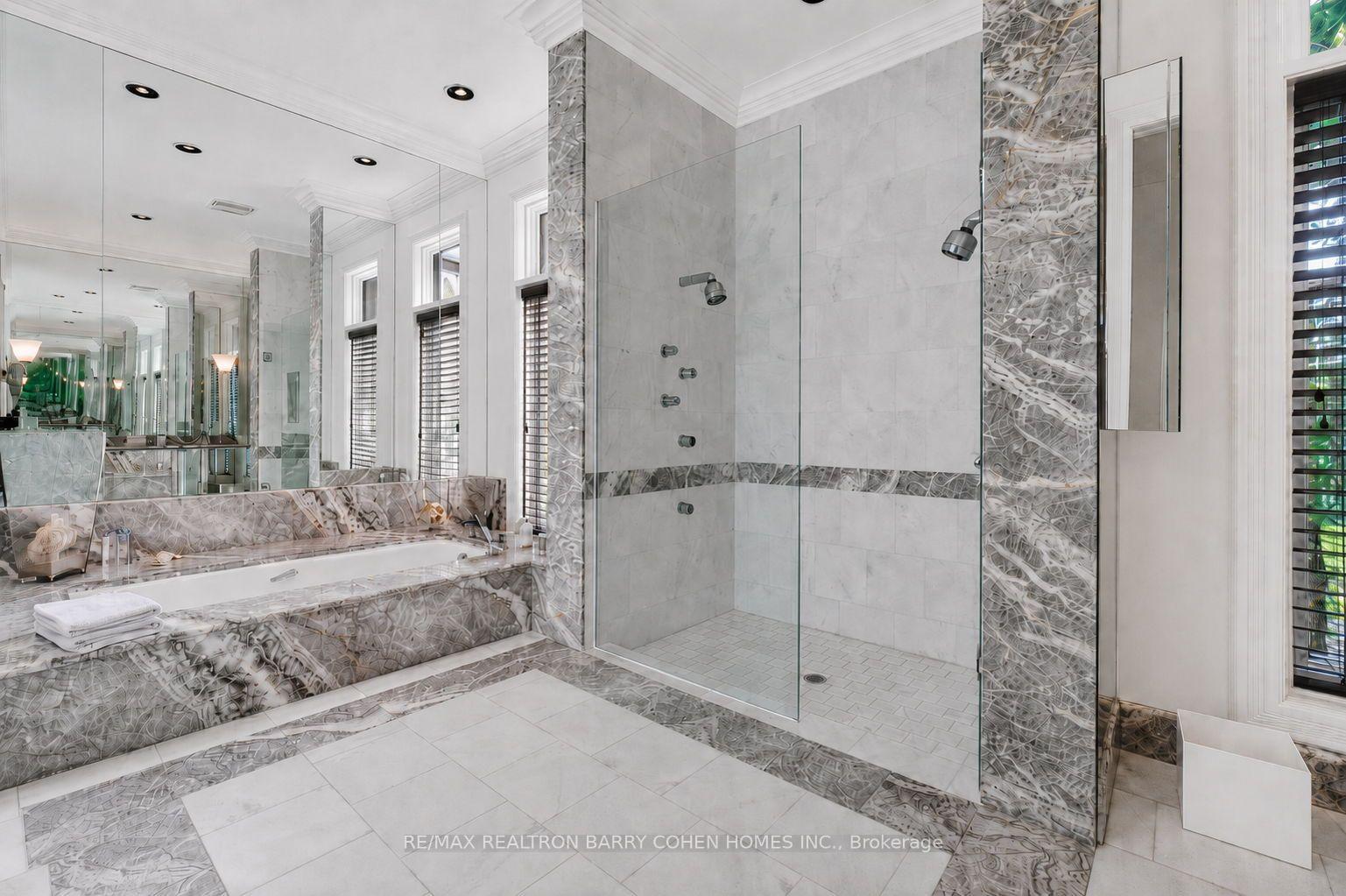 Photo 30 of 12 Tudor Gate, North York, Bridle Path-Sunnybrook-York Mills — HOMEH