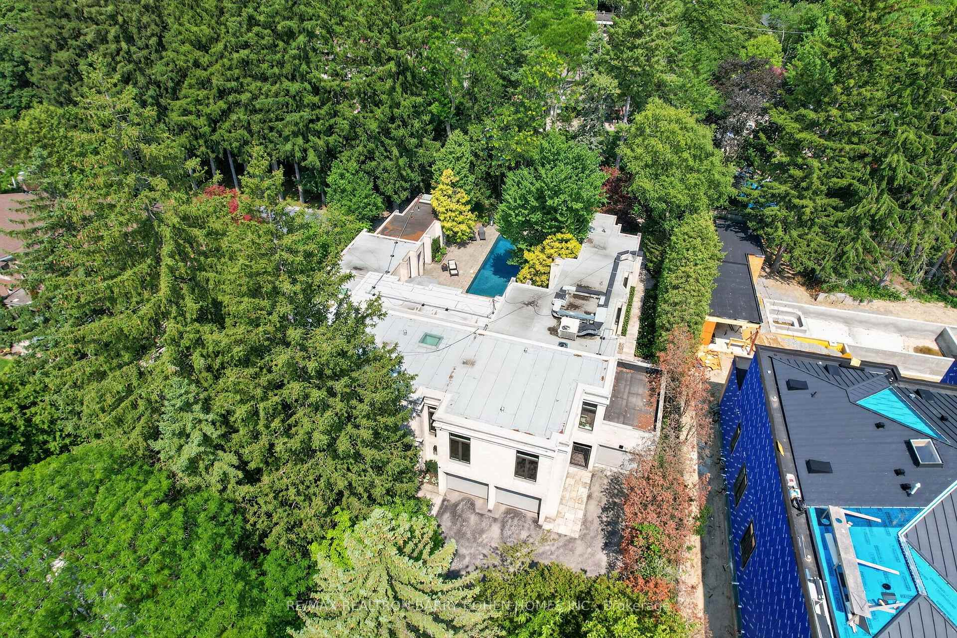 Photo 44 of 12 Tudor Gate, North York, Bridle Path-Sunnybrook-York Mills — HOMEH