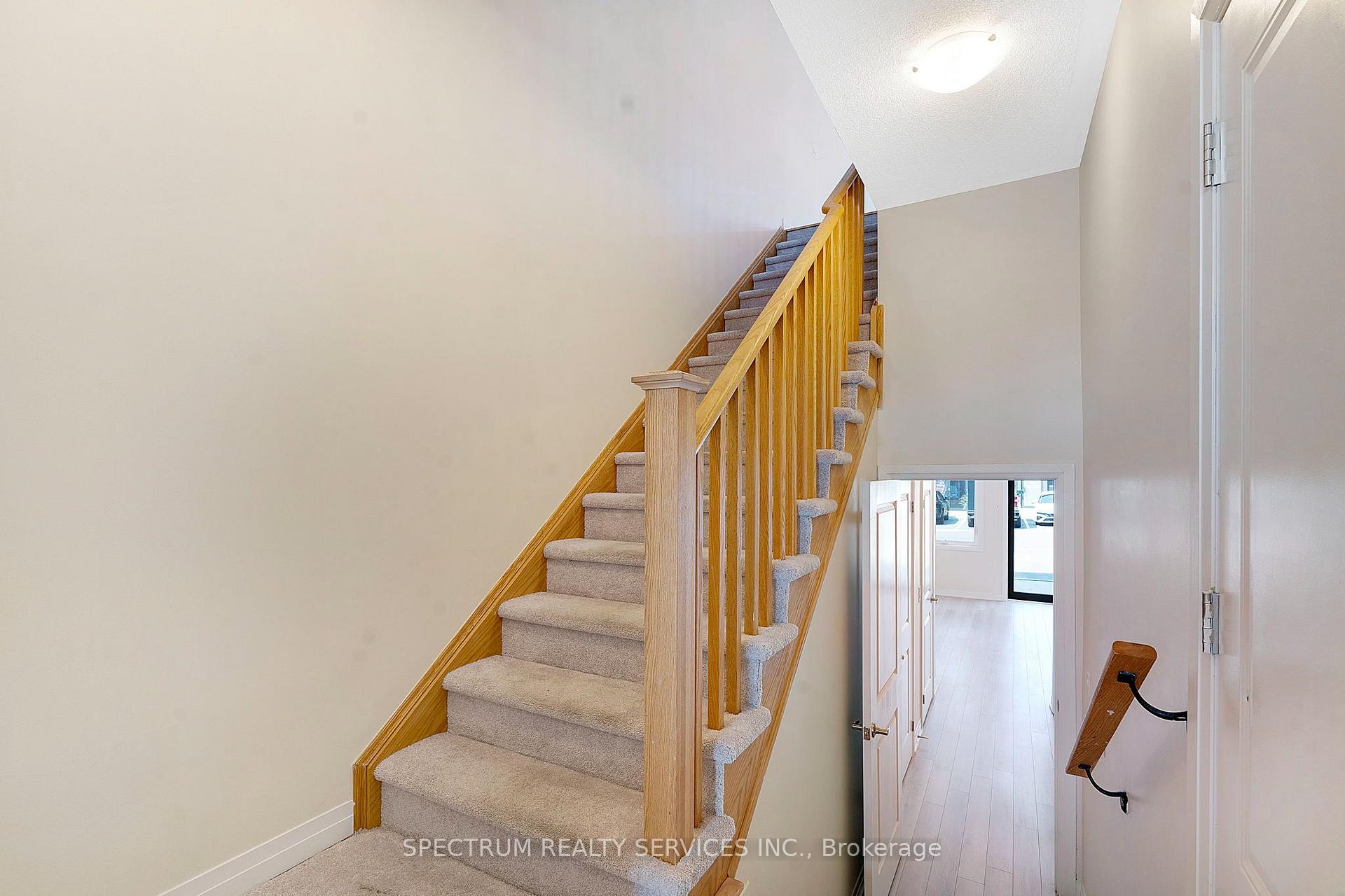 Photo 12 of Unit 108, 585 Colborne Street E, Brantford, East Ward — HOMEH
