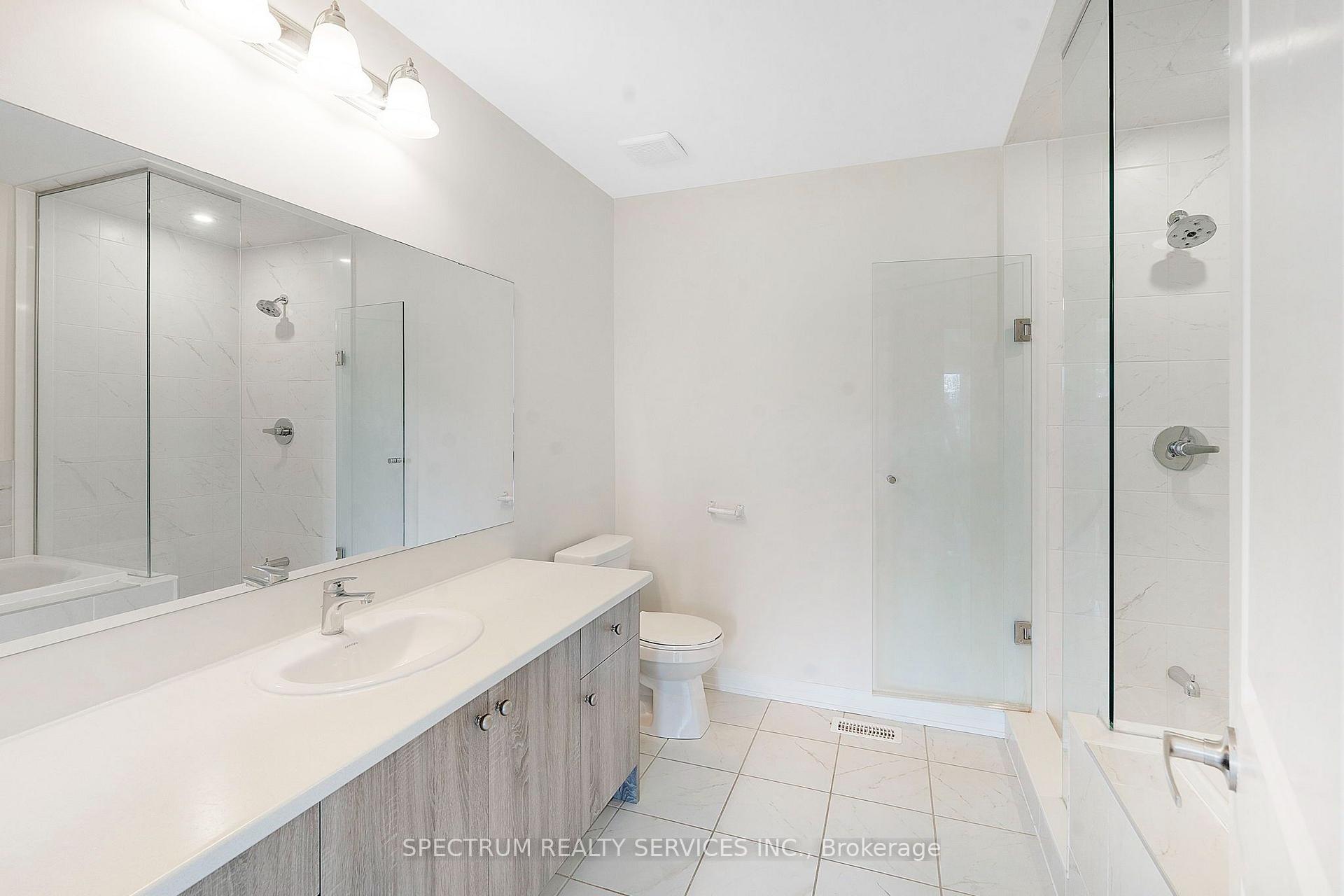 Photo 33 of Unit 108, 585 Colborne Street E, Brantford, East Ward — HOMEH
