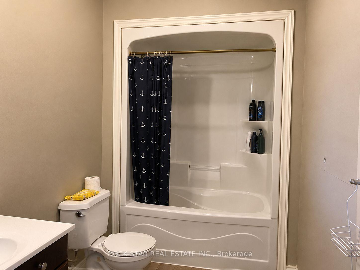 Photo 8 of 20B Chestnut Street E, St. Catharines, Secord Woods — HOMEH