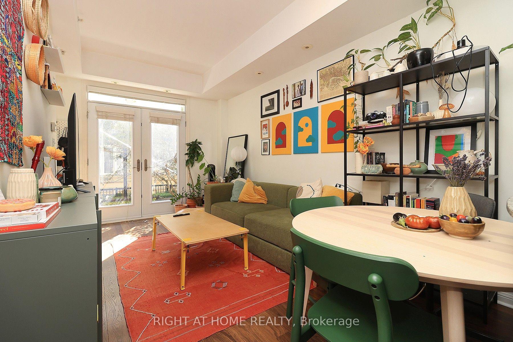 Photo 5 of Unit TH12, 78 Carr Street, Toronto, Kensington-Chinatown — HOMEH