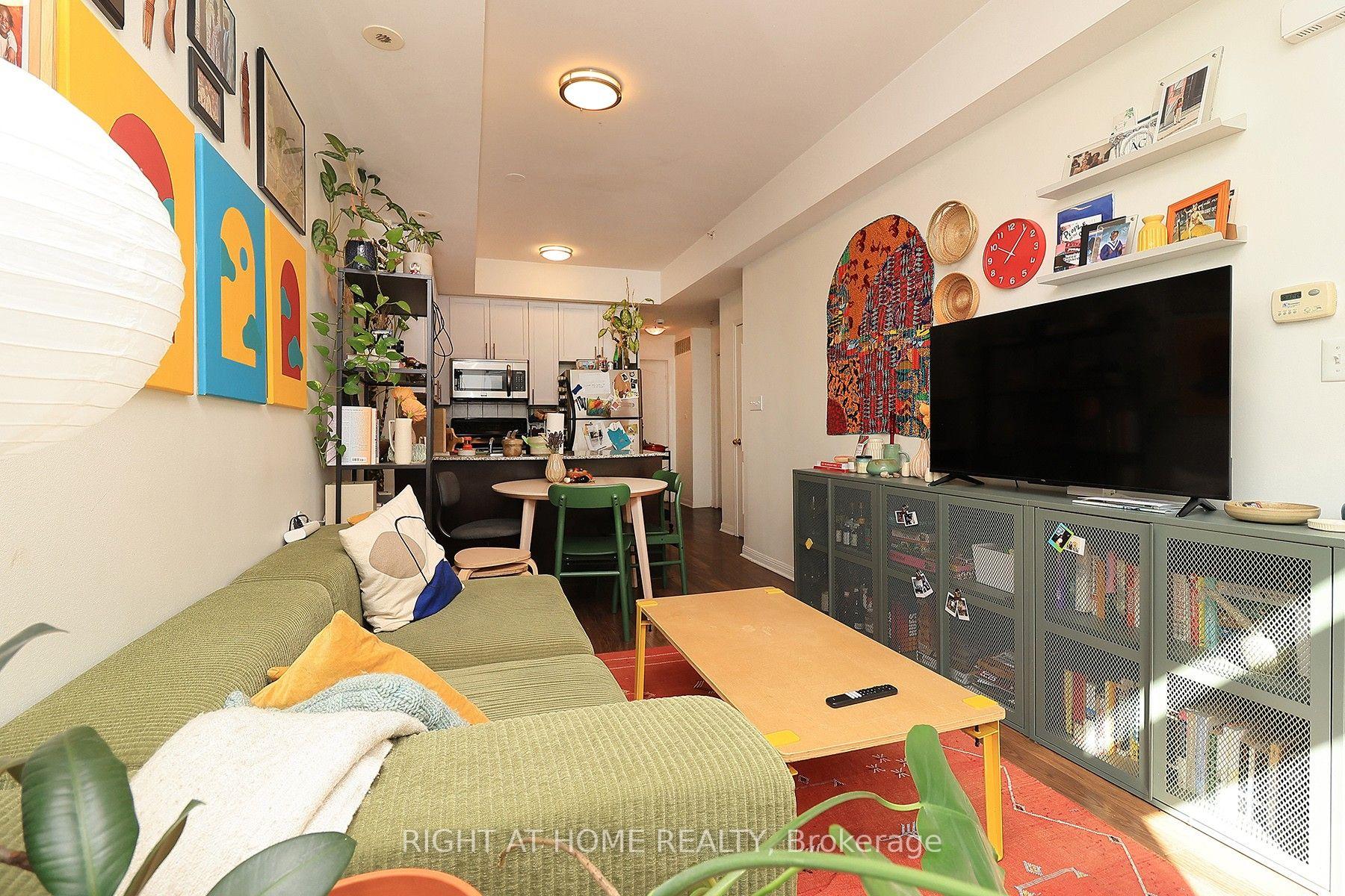 Photo 9 of Unit TH12, 78 Carr Street, Toronto, Kensington-Chinatown — HOMEH