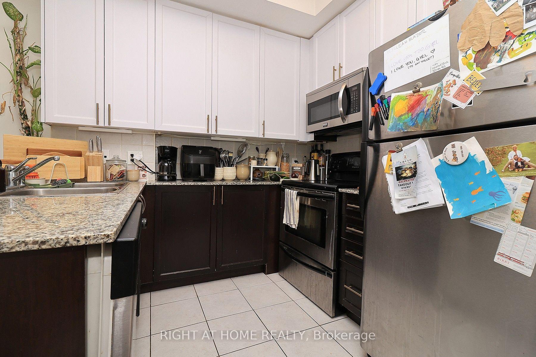 Photo 13 of Unit TH12, 78 Carr Street, Toronto, Kensington-Chinatown — HOMEH