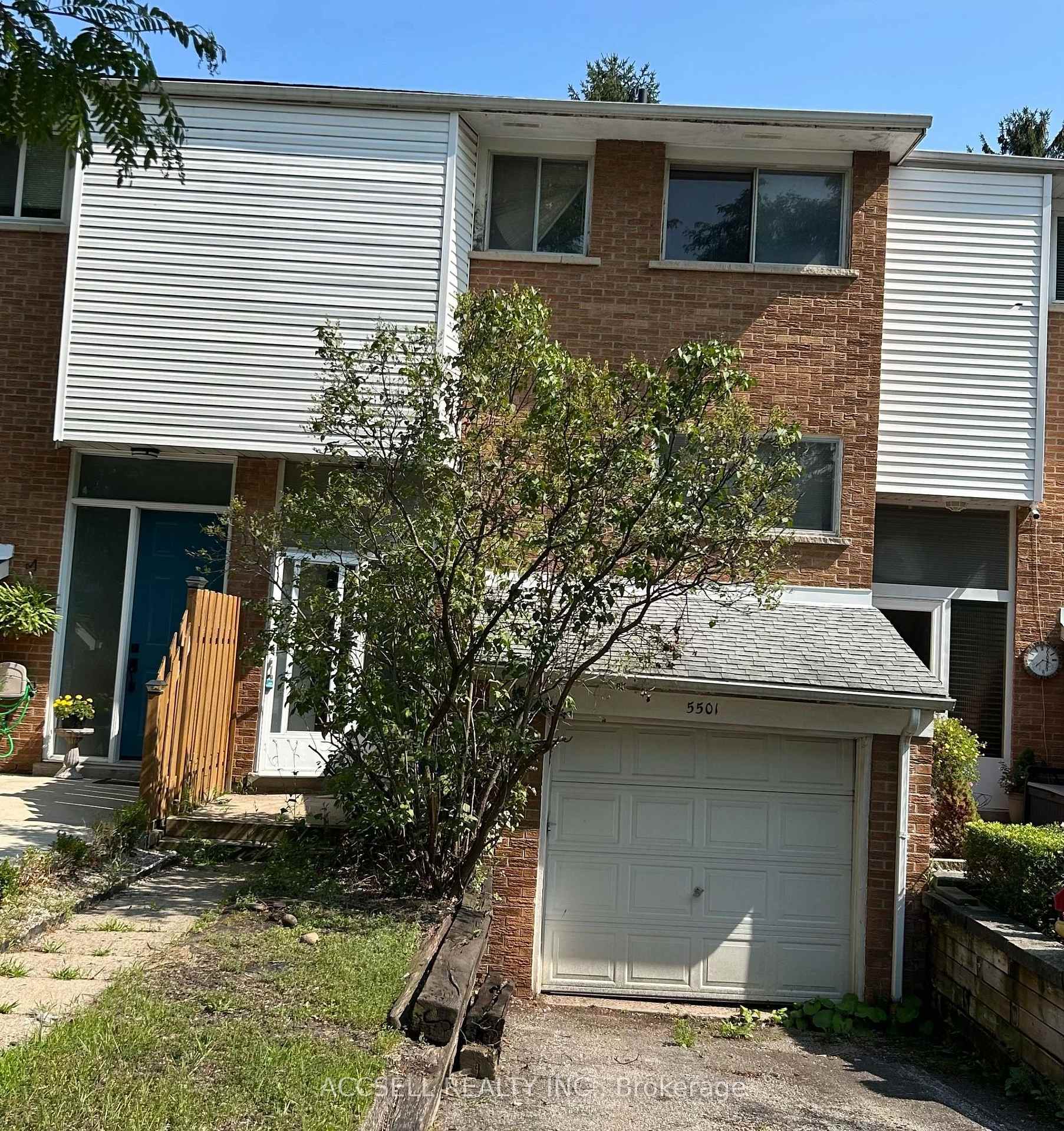 Photo 1 of 5501 Schueller Crescent, Burlington, Appleby — HOMEH